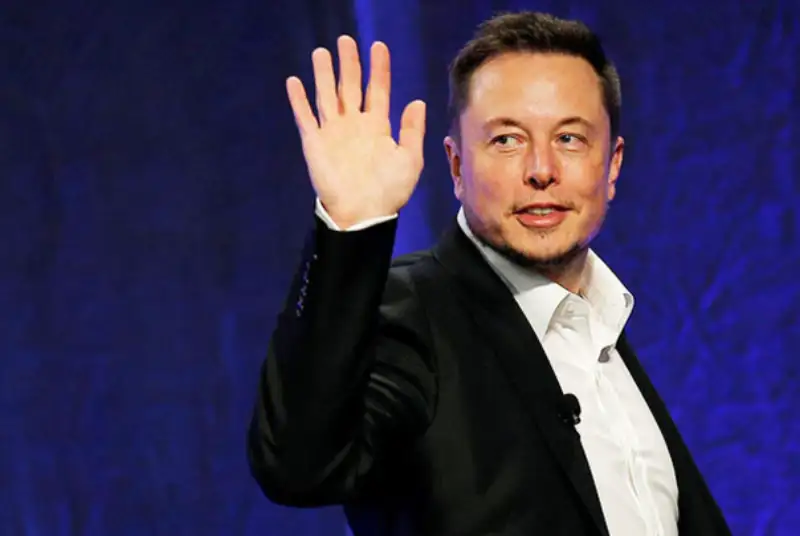 ایلان ماسک زیر توافق خرید توییتر زد