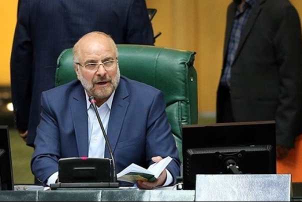 ايران تعتزم رفع التجارة مع جيرانها الى 200 مليار دولار