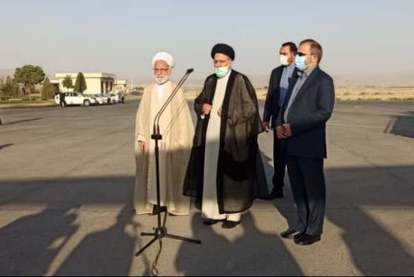 السيد رئيسي لدى تفقّده إحدى المحافظات: يؤكد على دعم الصناعات الوطنية