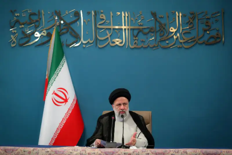 رئیسی: رعایت کامل شیوه‌نامه‌ها برای پیشگیری از شیوع کرونا ضروری است