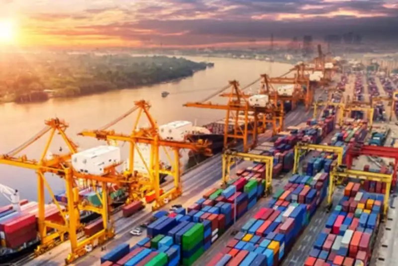 تجارت 51 درصدی ایران با کشور‌های همسایه