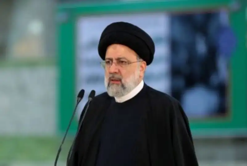 رئیس‌جمهور: آموخته امام به جامعه و دولتمردان خدمت برای خدا بود