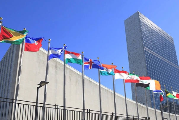 ايران تؤكد على منطقة خالية من السلاح النووي