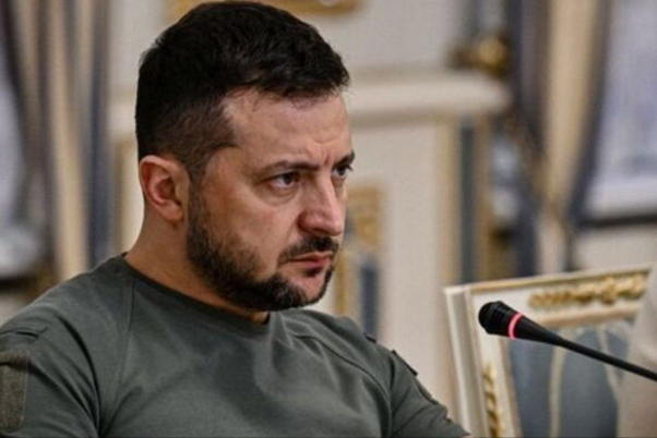 خودروی زلنسکی در کی‌یف دچار سانحه رانندگی شد