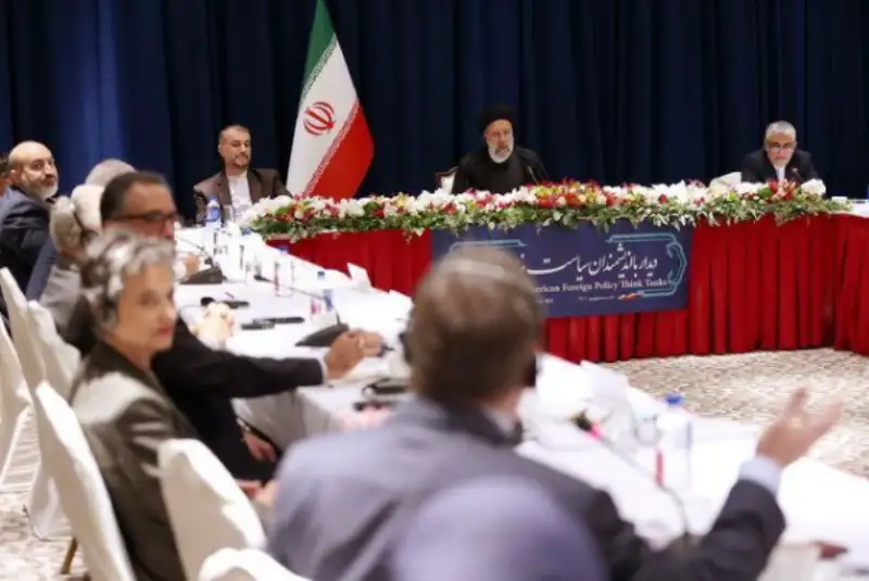 رئیس‌جمهور: گره توافق به دست کسی باز می‌‌‎شود که آن گره را زد
