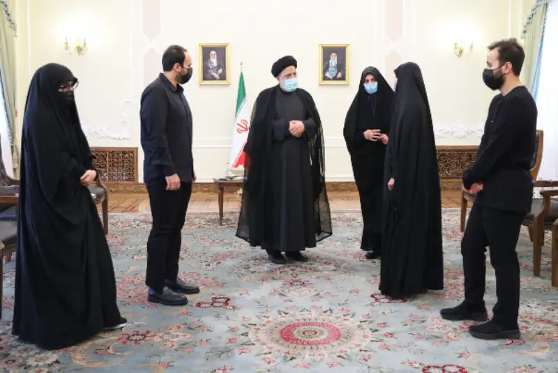 رئیس‌جمهور: دشمنان می‌خواهند واقعیت را وارونه و جای جلاد و شهید را عوض کنند