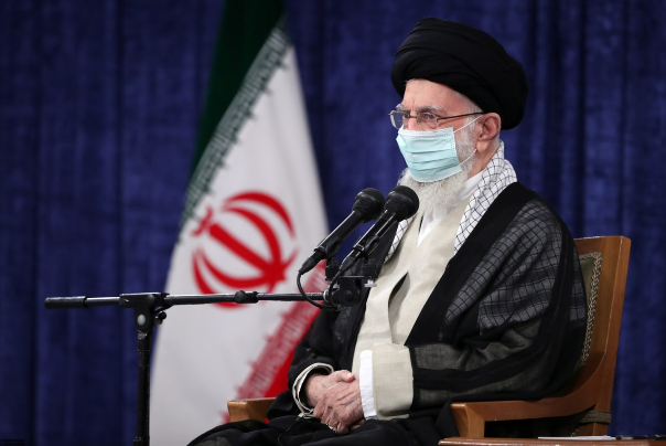 رهبر انقلاب: اغتشاشات خیابانی واکنشِ انفعالی دشمن در مقابل حرکت‌های بزرگ اخیر ملت ایران است/ فضای کشور نباید امنیتی شود اما کنارِ کار فرهنگی به کار امنیتی هم نیاز است