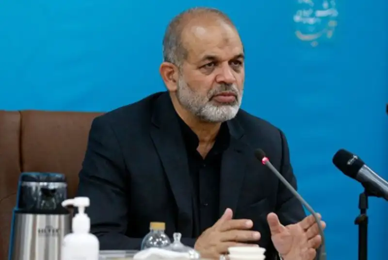 وزیر کشور: با کسانی که احساساتی شده‌اند با رأفت اسلامی رفتار می‌شود
