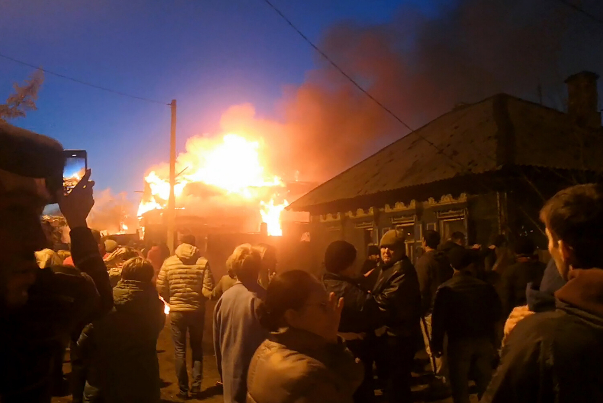Су-30 упал на жилой дом в Иркутске. Что известно об авиакатастрофе