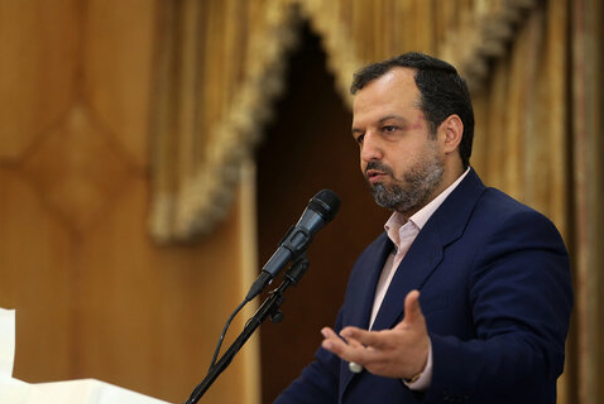 وزیر اقتصاد: دولت پشت کسب‌وکارهای اینترنتی را خالی نمی‌کند