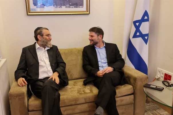 יפתור את המשבר? גפני מתווך בין נתניהו, דרעי וסמוטריץ'