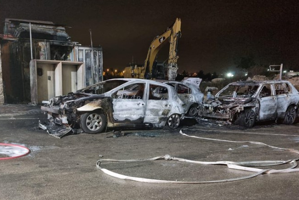 פעיל הימין אברהם יאיר ירד נעצר בחשד להצתת רכבים באבו גוש ונשלח למעצר מנהלי