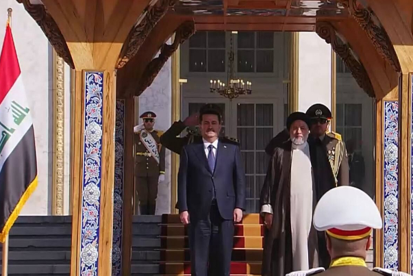 السوداني في طهران.. رئيس الجمهورية يستقبل نظيره العراقي في مجمع سعد آباد