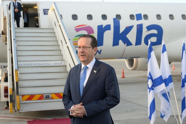 ביקורו הרע של הרצוג הוא הרפתקה וחטיפת ההיסטוריה של בחריין