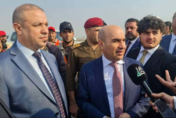 وزير الاعمار والاسكان برفقة مدير عام شركة آشور يتابعان مشروع دورة يوسفية