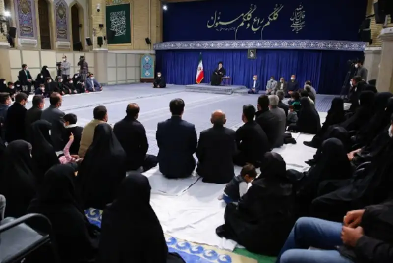 تبیین تاریخ انقلاب اسلامی از وظایف فعالان بخش‌های هنری، تبلیغی و نگارشی است