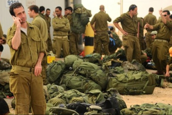 תקשורת לילית מזמנת אלפי חיילי מילואים ישראלים ל"מלחמה"