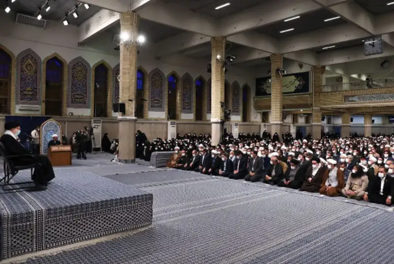 رهبر انقلاب: در قضیه اغتشاشات می‌خواستند نقاط قوت ما را از بین ببرند/ علاج پروپاگاندا تبیین است