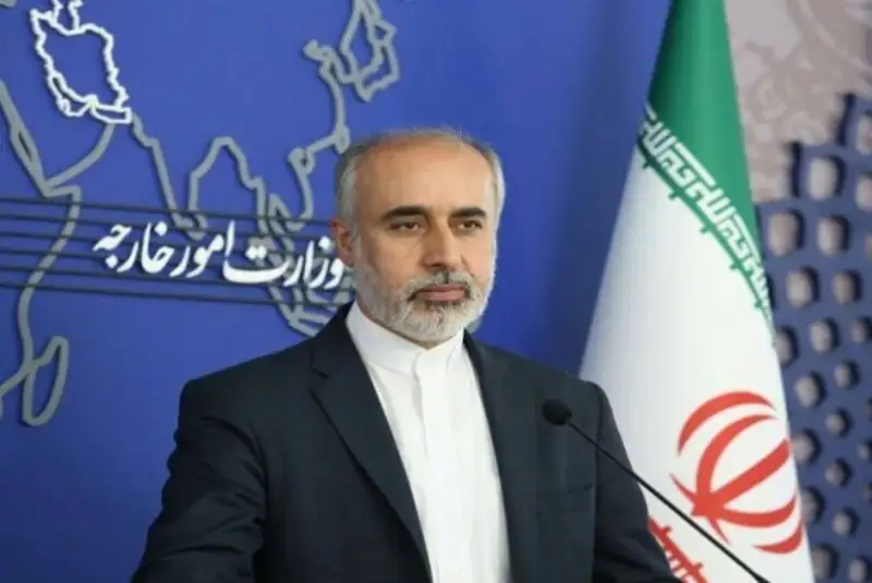 اهانت آزادانه به مقدسات مسلمانان روی دیگر خشونت تکفیری است