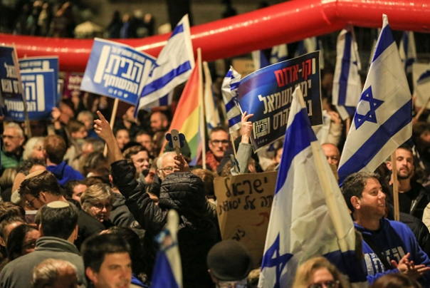פעילי ימין משתתפים בהפגנה נגד ממשלת נתניהו בירושלים