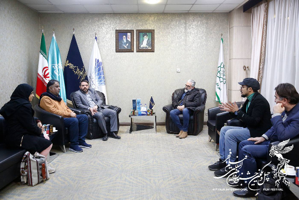 ضيوف عمانيون يشيدون بمهرجان  فجر الـ41 : كرم الشعب وامن ايران كانا فريدان