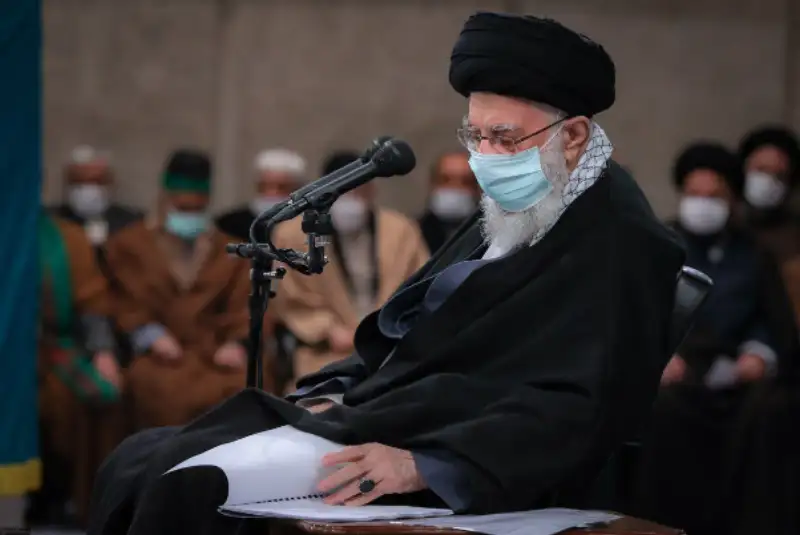 موافقت رهبر انقلاب با عفو و تخفیف مجازات هزاران نفر از متهمان و محکومان