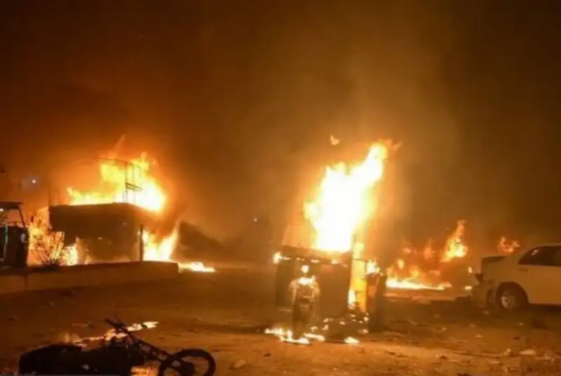 حمله انتحاری در پاکستان، 4 کشته و 22 مجروح بر جا گذاشت