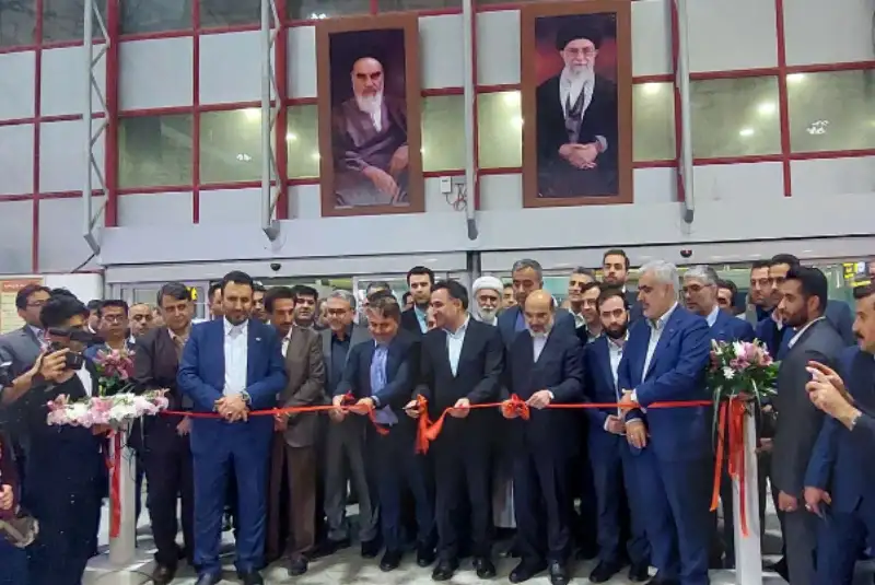 بهمن ماه 1402/ برگزاری نمایشگاه صنعت پتروشیمی در کیش؛ حاشیه‌هایی  فراتر از متن!