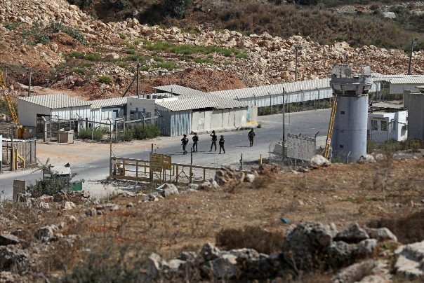 מתיחות שוררת בבתי הכלא הכיבוש ככל שכוחות הכיבוש הישראליים הולכים ומדכאים