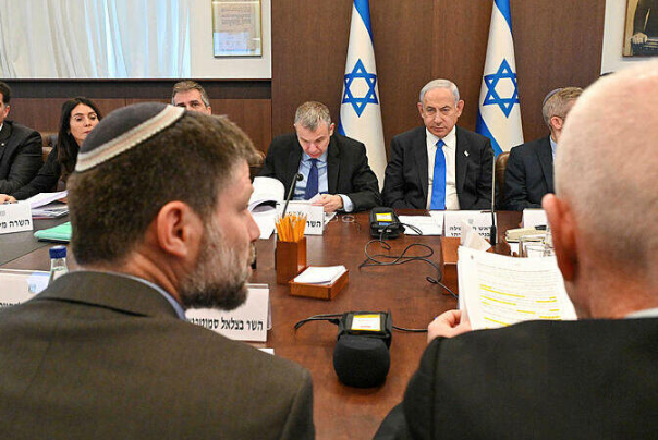 בעקבות המחלוקות עם השרים: ישיבת הממשלה על התקציב הופסקה לפנות בוקר