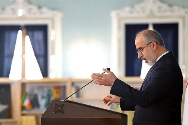 نسبت به سوءاستفاده از موضوعات انسانی برای تحقق اهداف سیاسی هشدار می‌دهیم
