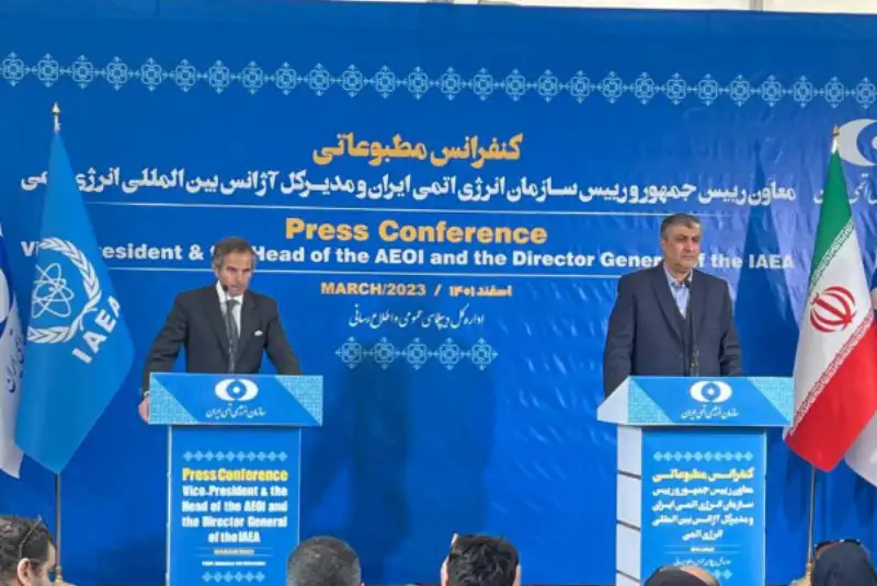گروسی: به شما تضمین می دهم که سیاسی کاری نمی کنیم!/ آماده هستیم که کار را به پیش ببریم