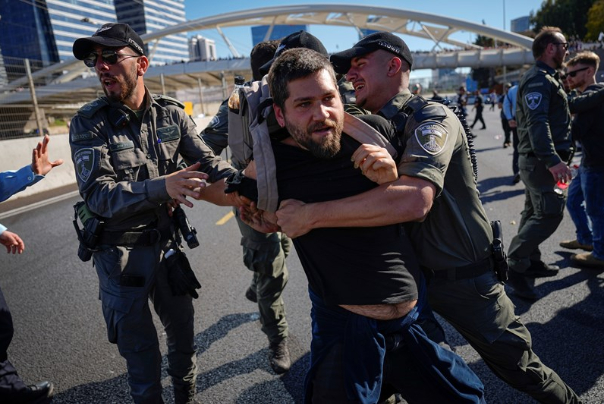 רפורמות משפטיות ישראליות 'דורסניות, שגויות' - נשיא ישראל