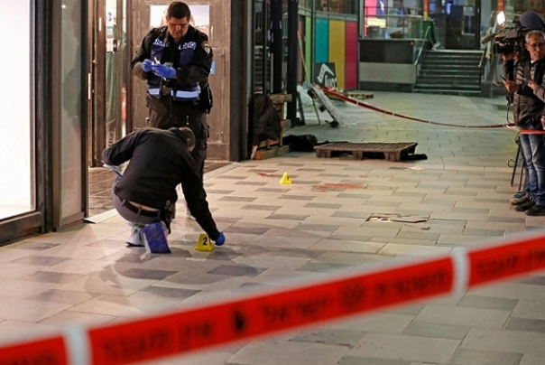 לאחר חשד לירי: שוטרים פוצעים אדם בעקבות שוד בבאר שבע