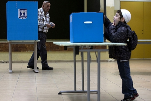 אקדמאים: כישלון התוכנית להחלשת מערכת המשפט יוביל לירידה בהצבעות הימין