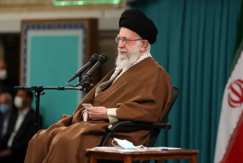 باید هویت ایرانی و اسلامی را در کودکان کشور زنده کنیم