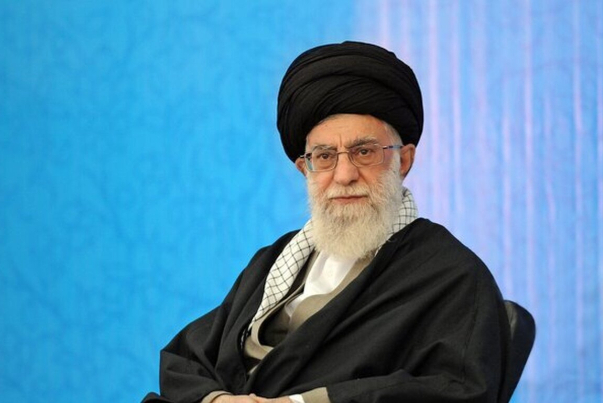 الأدميرال علي أكبر أحمديان ممثلاً لقائد الثورة في المجلس الأعلى للأمن القومي