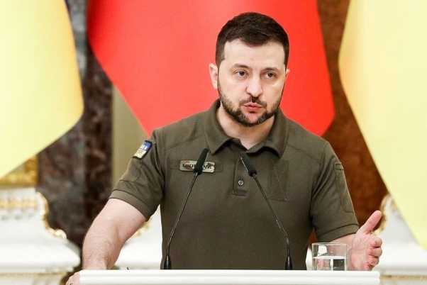 زلنسکی طرح تحریم 50 ساله ایران را تحویل پارلمان اوکراین داد