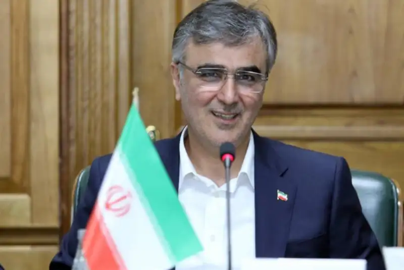 رئیس‌کل بانک مرکزی تهران را به مقصد واشنگتن ترک کرد
