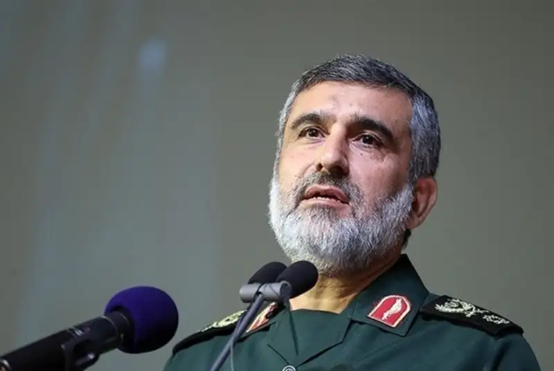 سردار حاجی‌زاده: هیچ‌یک از سامانه‌های پدافندی توان انهدام موشک‌ «فتاح» را ندارند