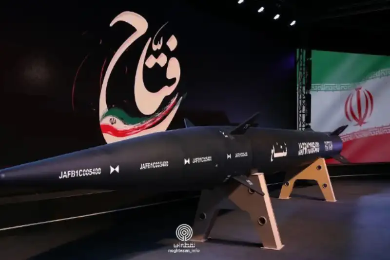 رونمایی از موشک هایپرسونیک فتاح