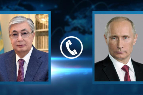 Путин по телефону проинформировал Токаева о ситуации в России