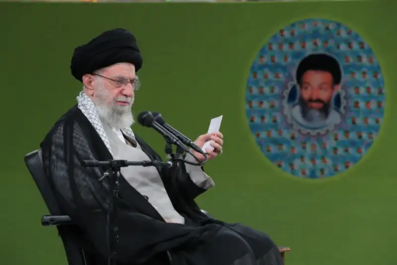 رهبر انقلاب: قوه‌ قضائیه یکی از ستون‌های اصلی نظام اسلامی است/ اشتباه و اختلال در قوه، ضربه مهمی است