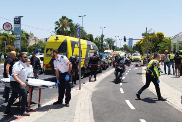 פצועים קשה בפיגוע דריסה ב"תל אביב"...ומותו של העבריין