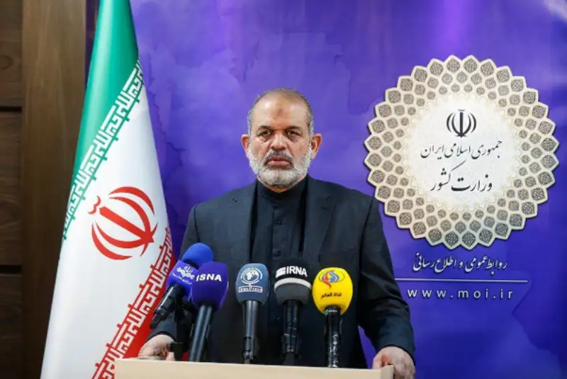 وزیر کشور: فراجا به تکالیف قانونی عمل می‌کند