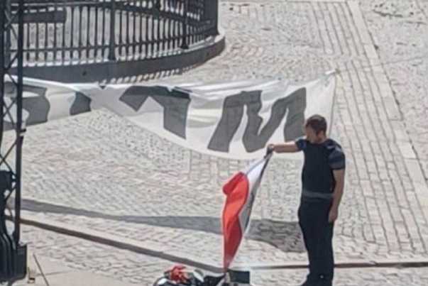 Оскорбление Священного Корана перед посольством Ирака в Копенгагене