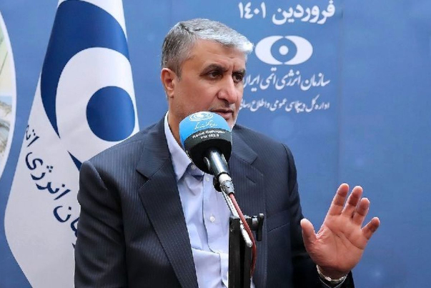 اسلامی: ایران آماده صادرات مشتقات آب سنگین است