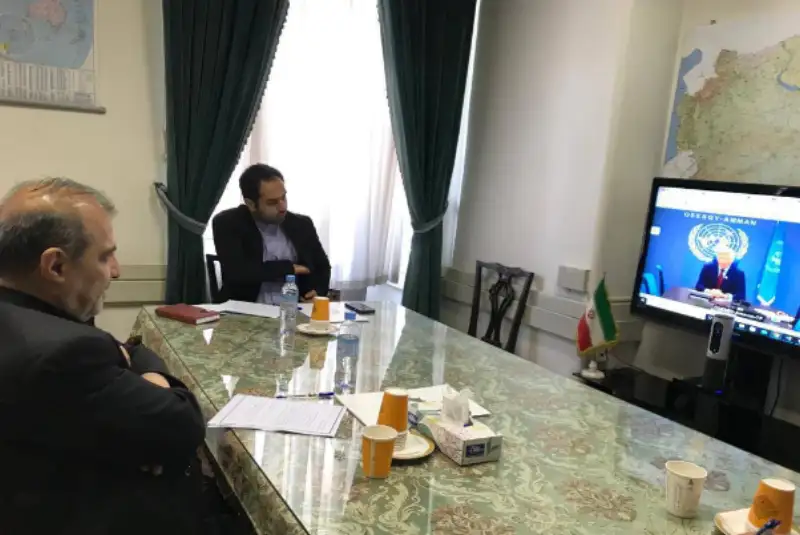 مشاور ارشد وزیر امور خارجه با نماینده ویژه دبیرکل سازمان ملل در امور یمن رایزنی کرد
