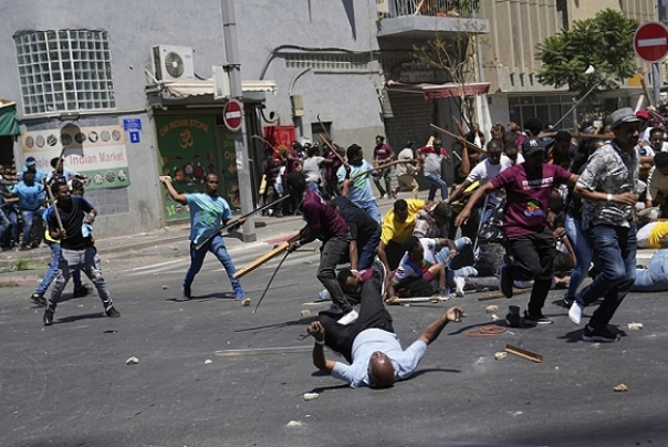 תל אביב: יותר מ-150 נפצעו כתוצאה מהפגנות של אריתראים, כולל שוטרים