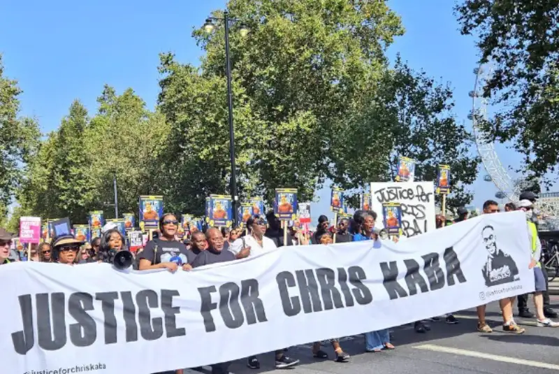 تداوم اعتراضات عمومی به نژادپرستی پلیس انگلیس